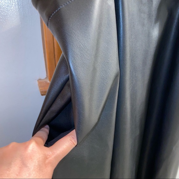 NWT Anthropologie Black Faux Leather Adjustable Pinafore Skirt w/ Pockets 12 - Picture 13 of 13